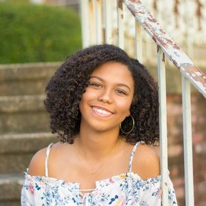 Meet your Posher, Isabelle